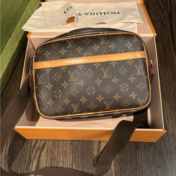 Louis Vuitton Brown Monogram Reporter PM Bag - Picture 1 of 10